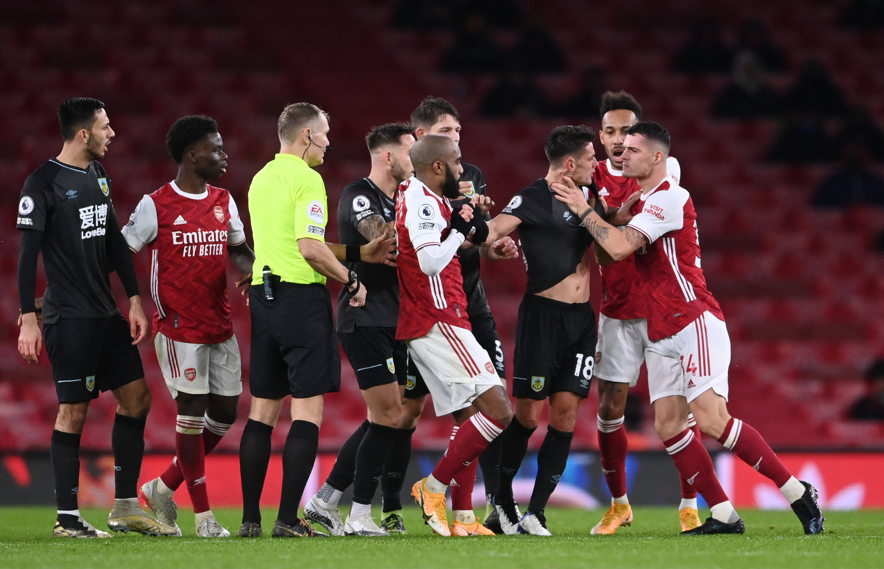 地调整了策 地调整了策